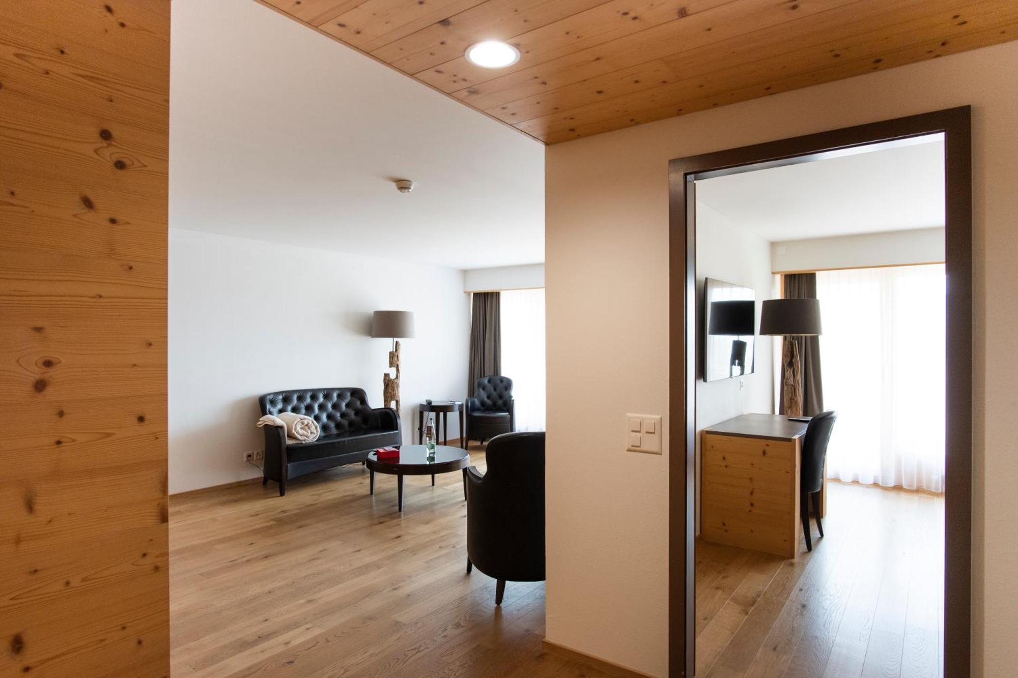 Hotel Cailler & Bains De La Gruyere Charmey Exterior foto